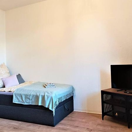 Modernes Apartment Mit Balkon มัคเดอบวร์ก ภายนอก รูปภาพ